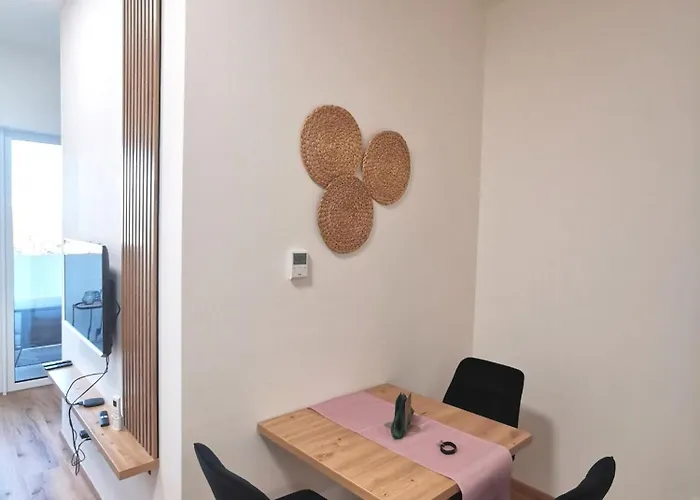 Sunny Balcony Brno Апартаменты Komarov